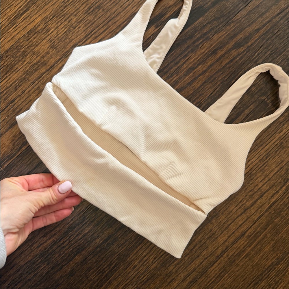 ALO Yoga Beige Ribbed split bra - Picture 2 of 4
